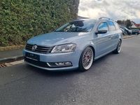 Gebraucht VW Passat 140 PS (102 kW) 2012 Grau Kombi