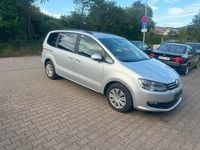 Gebraucht VW Sharan Trendline 150 PS (110 kW) 2019 Silber Van / Kleinbus