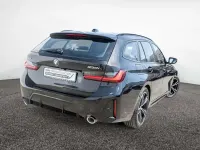 Gebraucht BMW 330 M Sport 245 PS (180 kW) 2025 Saphirschwarz Kombi