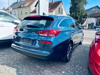 gebraucht Hyundai i30 cw Premium/AUTOMATIK/GARANTIEPASS/CARPLAY