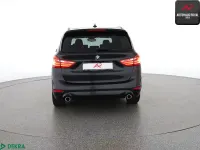 Gebraucht BMW 220 Gran Tourer Advantage 190 PS (139 kW) 2022 Schwarz Van / Kleinbus