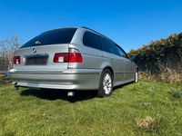 Gebraucht BMW 525 Basis 167 PS (122 kW) 2003 Silber Kombi