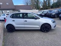 Gebraucht VW Polo Trendline 60 PS (44 kW) 2014 Reflexsilber Kleinwagen