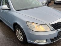 Gebraucht Skoda Octavia Ambiente 160 PS (117 kW) 2010 Grau Kombi