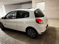 Gebraucht Renault Clio II Night&Day 2011 Weiß Kleinwagen