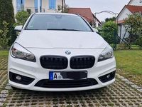 Gebraucht BMW 216 Active Tourer Advantage 116 PS (85 kW) 2016 Weiß Van / Kleinbus
