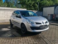 gebraucht Renault Clio III 1.2 benzin 2 Hand