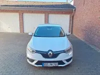 Gebraucht Renault Mégane Intens 110 PS (80 kW) 2018 Weiß Limousine