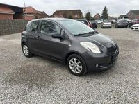 Gebraucht Toyota Yaris Team 69 PS (50 kW) 2008 Grau Kleinwagen