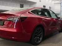 Second-hand Tesla Model 3 350 kW (476 CP) 2019 Roșu Berlinǎ