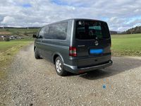 Gebraucht VW Multivan 174 PS (127 kW) 2009 Grau Van