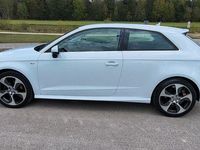 Second-hand Audi A3 Ambiente 110 CP (80 kW) 2015 Alb Berlinǎ