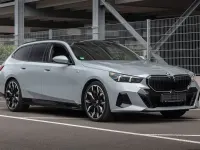 Gebraucht BMW 540 M Sport 303 PS (222 kW) 2025 Grau Limousine