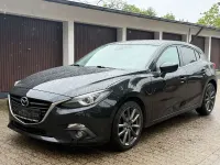 Gebraucht Mazda 3 Nakama 150 PS (110 kW) 2017 Jet black Limousine