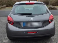 Gebraucht Peugeot 208 Signature Sky 83 PS (61 kW) 2019 Grau Kleinwagen