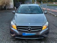Gebraucht Mercedes A180 122 PS (89 kW) 2013 Grau Limousine