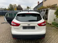 Gebraucht Nissan Qashqai 130 PS (95 kW) 2014 Weiß SUV