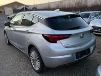 Gebraucht Opel Astra 101 PS (74 kW) 2016 Silber Limousine