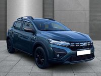 Neu Dacia Sandero Extreme 91 PS (66 kW) 2025 Zedergrün Kleinwagen