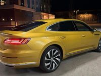 Gebraucht VW Arteon R-line 150 PS (110 kW) 2017 Gelb Kleinwagen