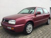 Używany VW Golf III 75 KM (55 kW) 1998 Czerwony Sedan/Limuzyna