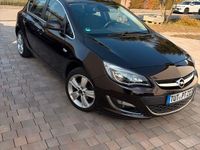Gebraucht Opel Astra Excellence 140 PS (102 kW) 2015 Braun Limousine