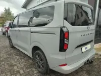 Usado Ford Tourneo Custom Titanium 137 HP (100 kW) 2025 Andere Van