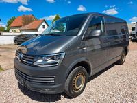 Gebraucht VW Transporter 150 PS (110 kW) 2019 Grau Van