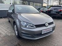Gebraucht VW Golf VII Comfortline 110 PS (80 kW) 2014 Limestone grey metallic Limousine