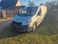 Gebraucht Peugeot Expert 166 PS (122 kW) 2016 Silber Van