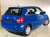 Gebraucht Skoda Fabia 60 PS (44 kW) 2009 Blau Kleinwagen