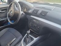 Gebraucht BMW 116 122 PS (89 kW) 2009 Weiß Kleinwagen