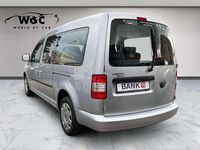 Gebraucht VW Caddy Maxi Life Team 102 PS (75 kW) 2010 Reflexsilber metallic Van / Kleinbus