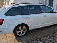 Gebraucht Skoda Octavia Clever 150 PS (110 kW) 2019 Weiß Kombi
