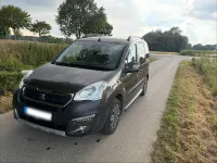 Gebraucht Peugeot Partner Outdoor 120 PS (88 kW) 2016 Braun Van / Kleinbus