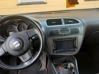 Usata Seat Leon 101 CV (74 kW) 2007 Nero Utilitaria