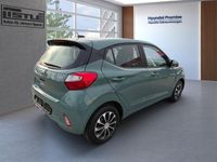 Gebraucht Hyundai i10 Select 67 PS (49 kW) 2023 Gruen Kleinwagen