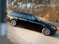 Gebraucht BMW 525 197 PS (144 kW) 2009 Schwarz Kombi