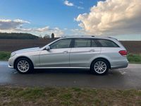Gebraucht Mercedes E220 170 PS (125 kW) 2014 Silber Kombi
