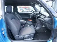 Używany Mini Cooper Pepper 136 KM (100 kW) 2018 Niebieski Hatchback