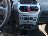 Gebraucht Opel Combo Edition 94 PS (69 kW) 2007 Silber Van / Kleinbus