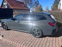 Gebraucht BMW 330e 292 PS (214 kW) 2022 Grau Kombi