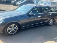 Gebraucht Mercedes E250 Avantgarde 204 PS (150 kW) 2009 Grau Kombi