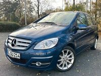 Gebraucht Mercedes B180 116 PS (85 kW) 2010 Blau Van / Kleinbus