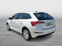 Gebraucht Skoda Scala Ambition 95 PS (69 kW) 2023 Weiß Kleinwagen