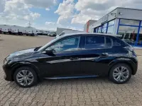 Gebraucht Peugeot e-208 Allure 100 kW (136 PS) 2021 Schwarz Kleinwagen