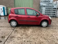 Gebraucht Renault Modus 75 PS (55 kW) 2010 Rot Van / Kleinbus