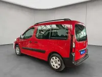 Gebraucht Peugeot Partner Active 110 PS (80 kW) 2017 Toska rot Van / Kleinbus