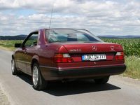 Gebraucht Mercedes 320 220 PS (161 kW) 1993 Rot Coupé