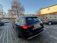 Gebraucht Mercedes C220 200 PS (147 kW) 2023 Blau Kombi